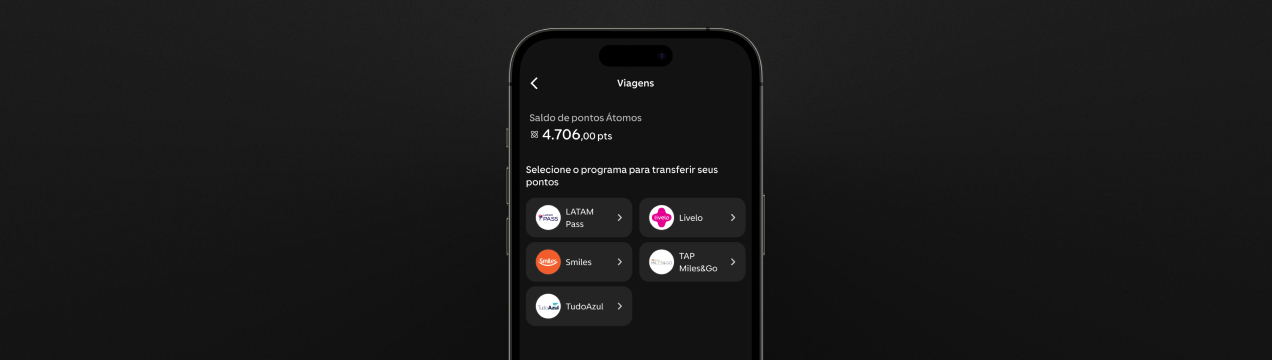 Tela do app do C6 Bank exibe saldo de pontos Átomos e opções de transferência para programas de milhas.